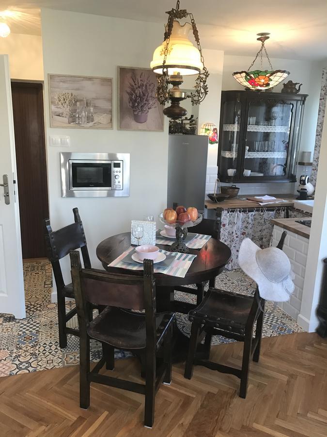 Apartamento Apartament Karmelicka 19 Muzeum Polin Varsovia Exterior foto