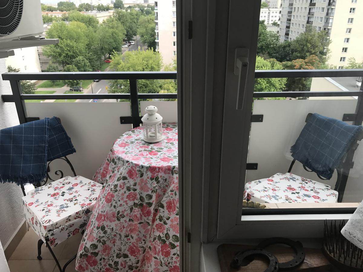 Apartamento Apartament Karmelicka 19 Muzeum Polin Varsovia Exterior foto